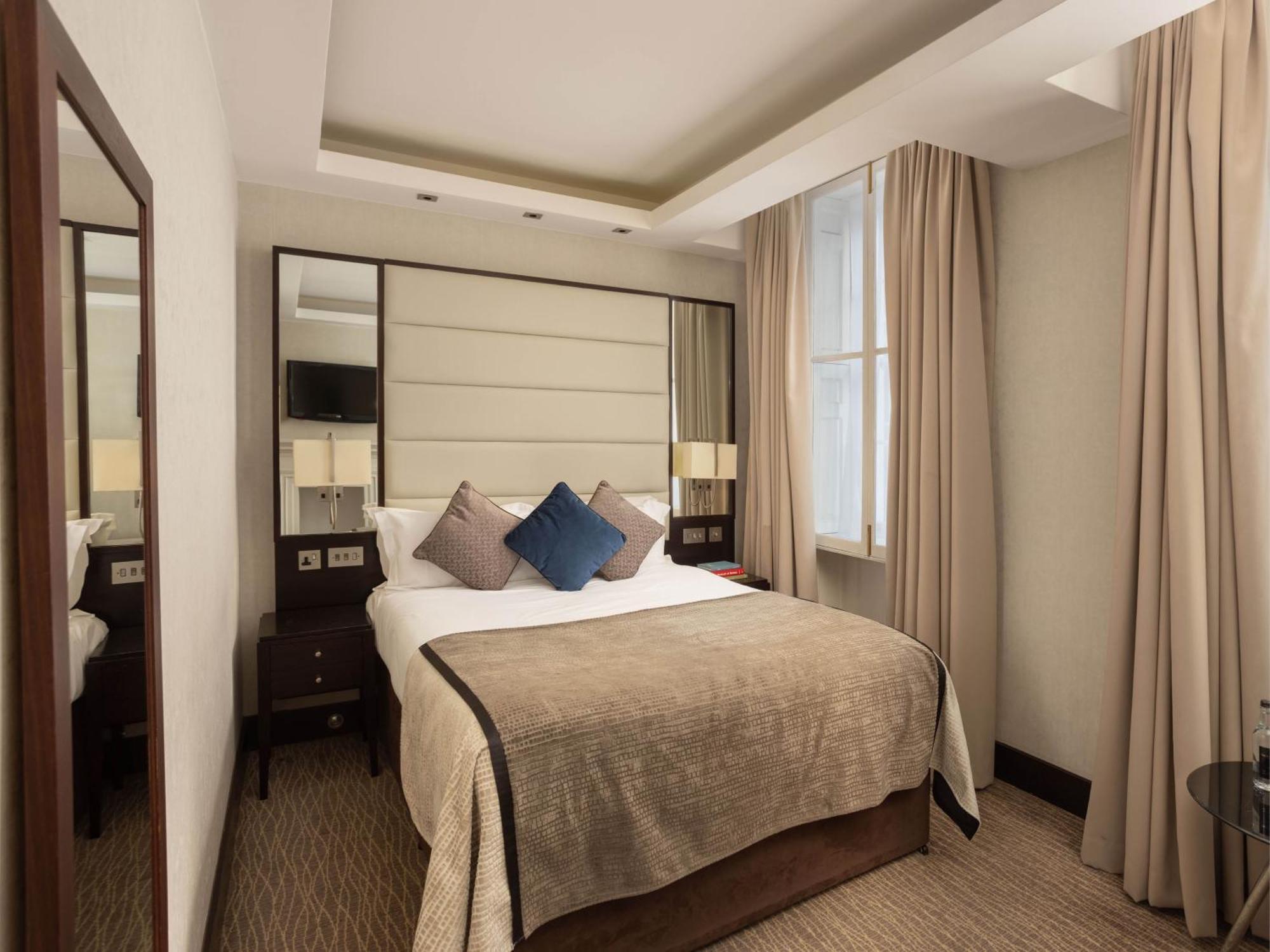 فندق ذا مونتكالم آت بريويري لندن سيتي المظهر الخارجي الصورة A bedroom at the hotel